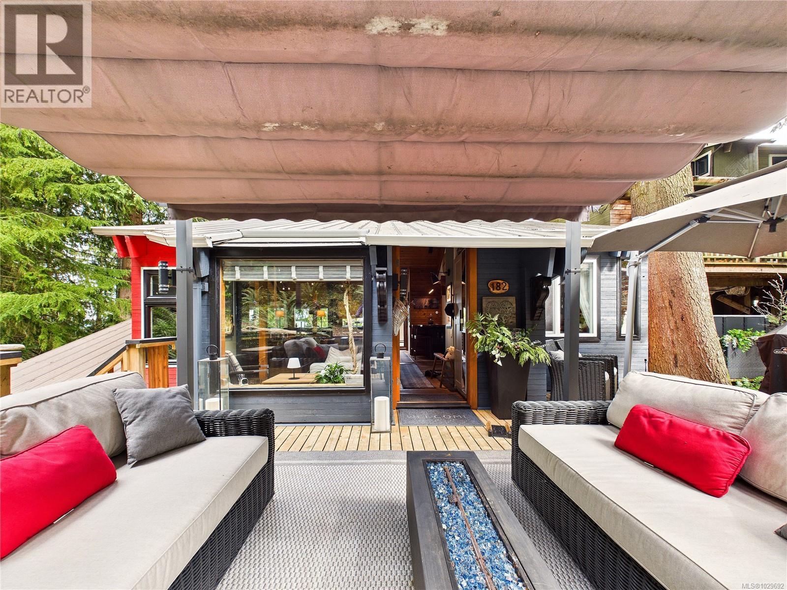 182 Devine Dr, Salt Spring