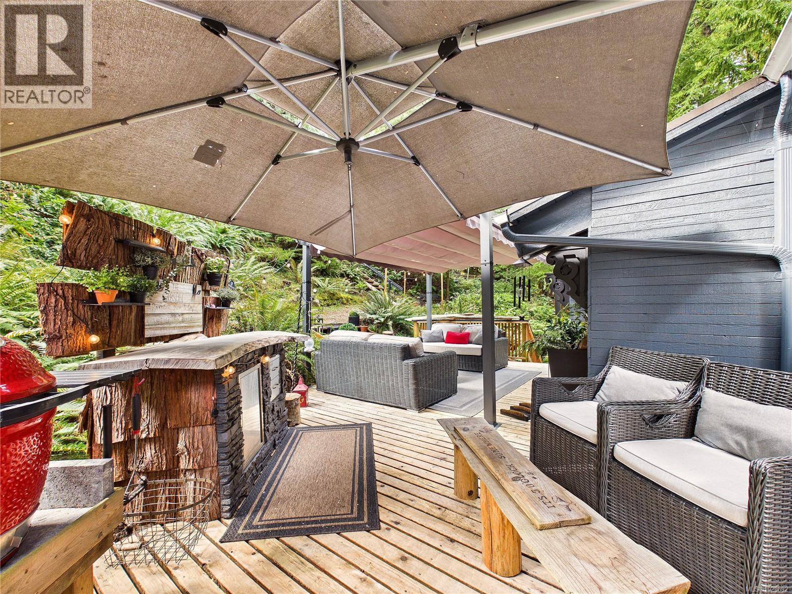 182 Devine Dr, Salt Spring