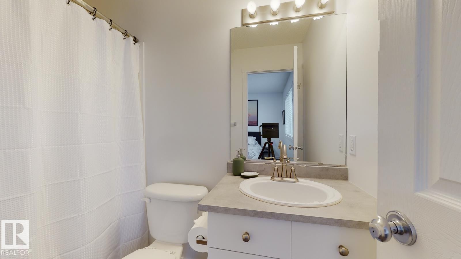 #52 10909 106 ST NW, Edmonton