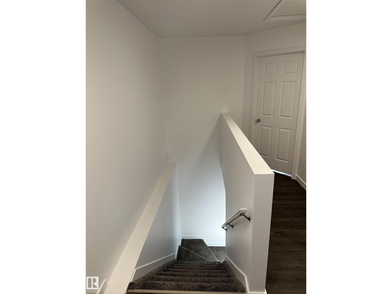 #52 10909 106 ST NW, Edmonton