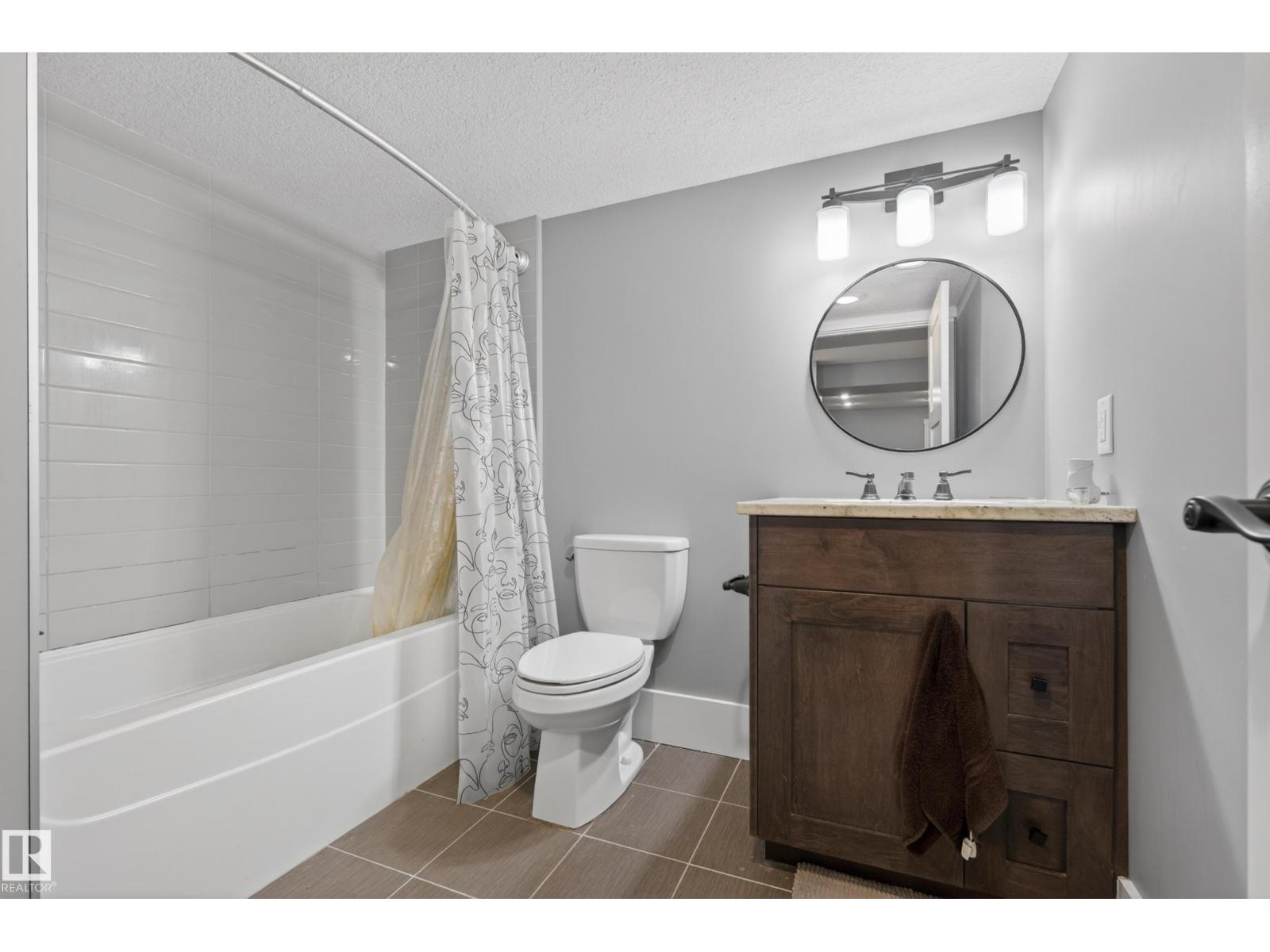 2003 AINSLIE LINK LI SW, Edmonton