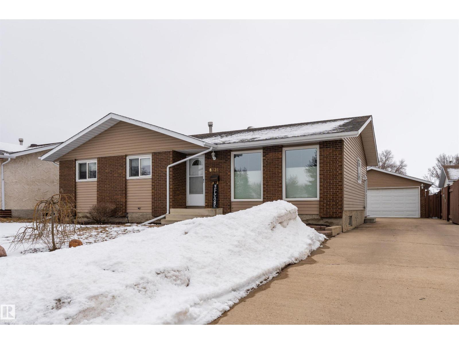 8326 98 AV, Fort Saskatchewan