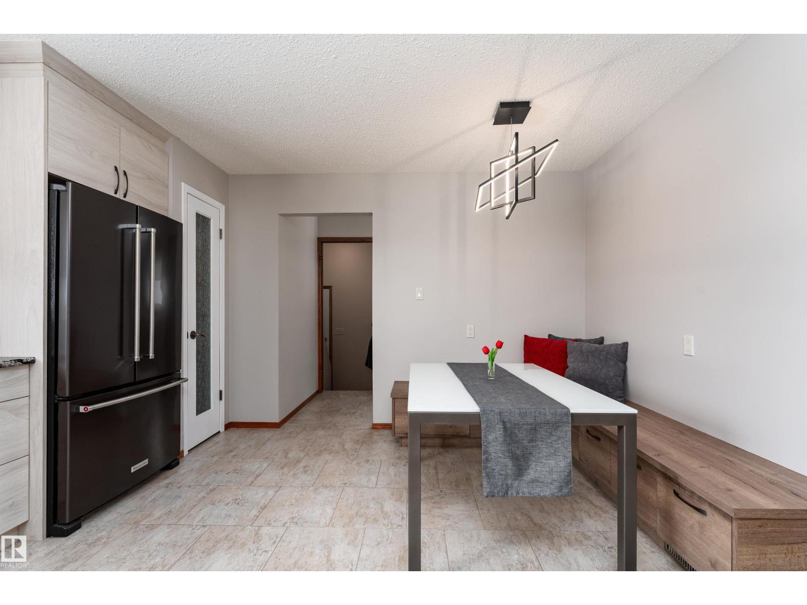 8326 98 AV, Fort Saskatchewan