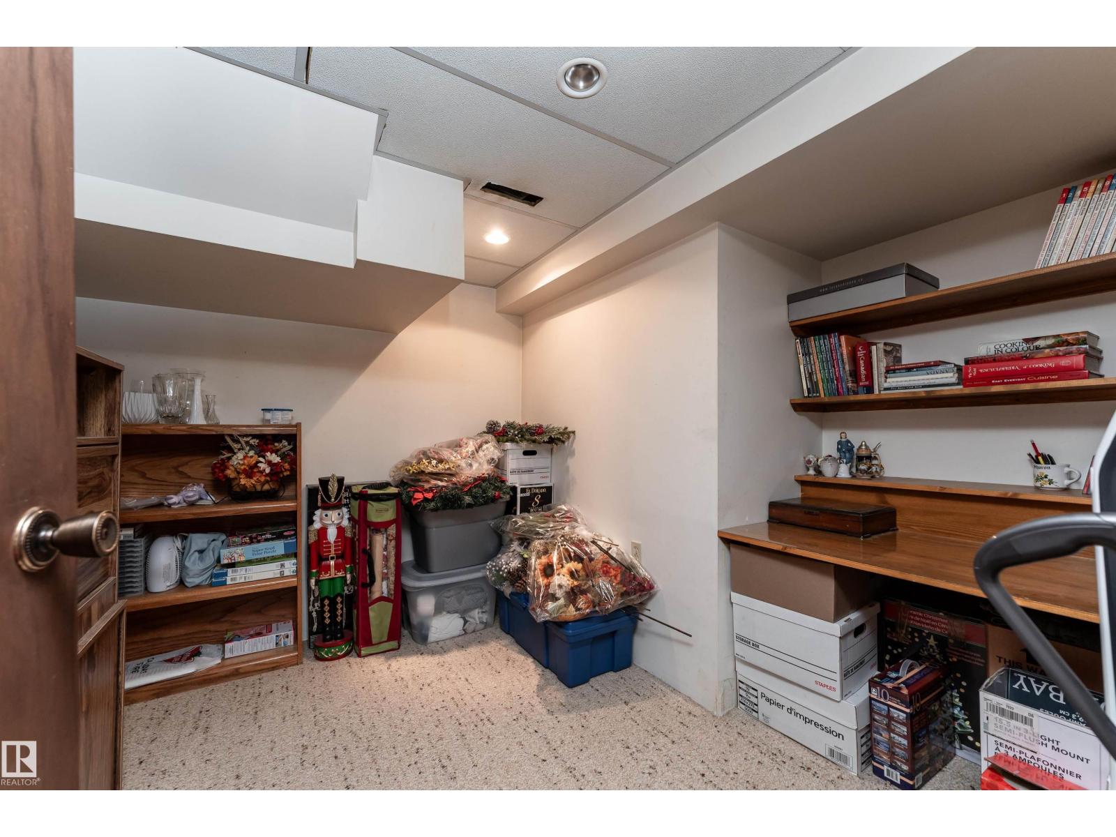 8326 98 AV, Fort Saskatchewan