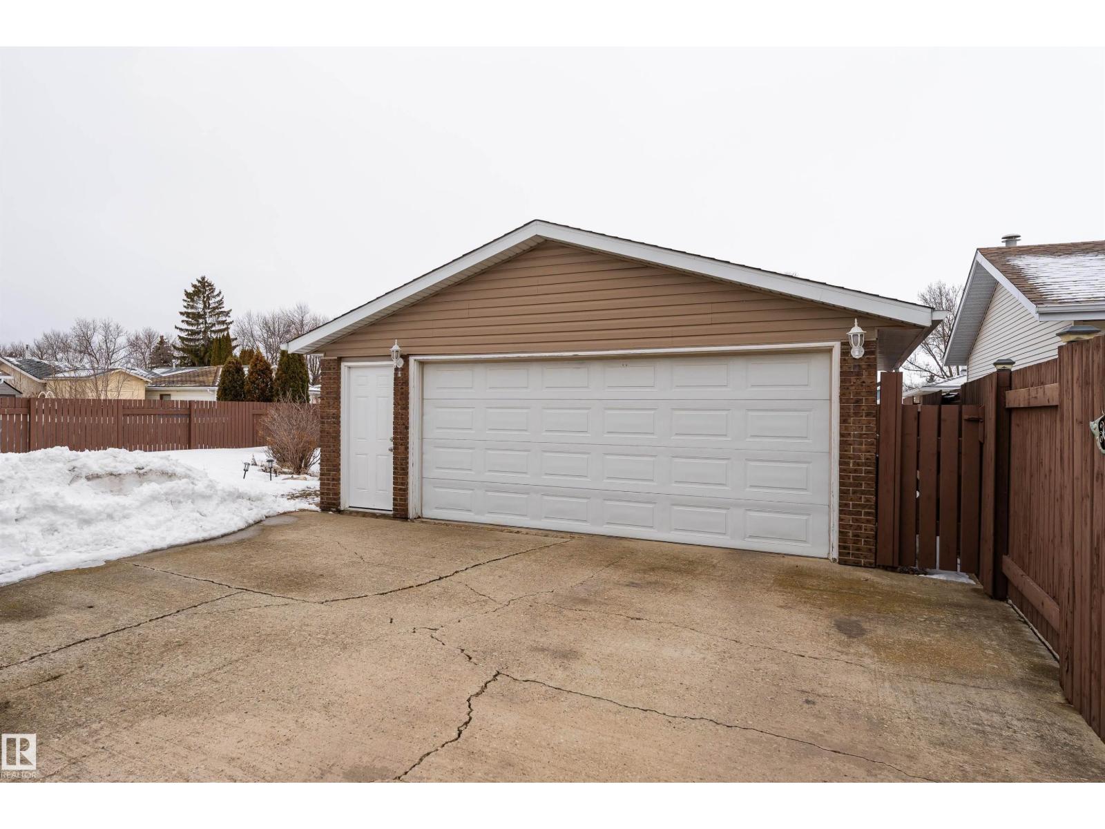 8326 98 AV, Fort Saskatchewan