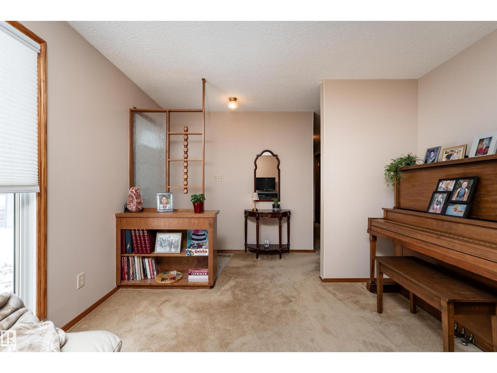 8326 98 AV, Fort Saskatchewan