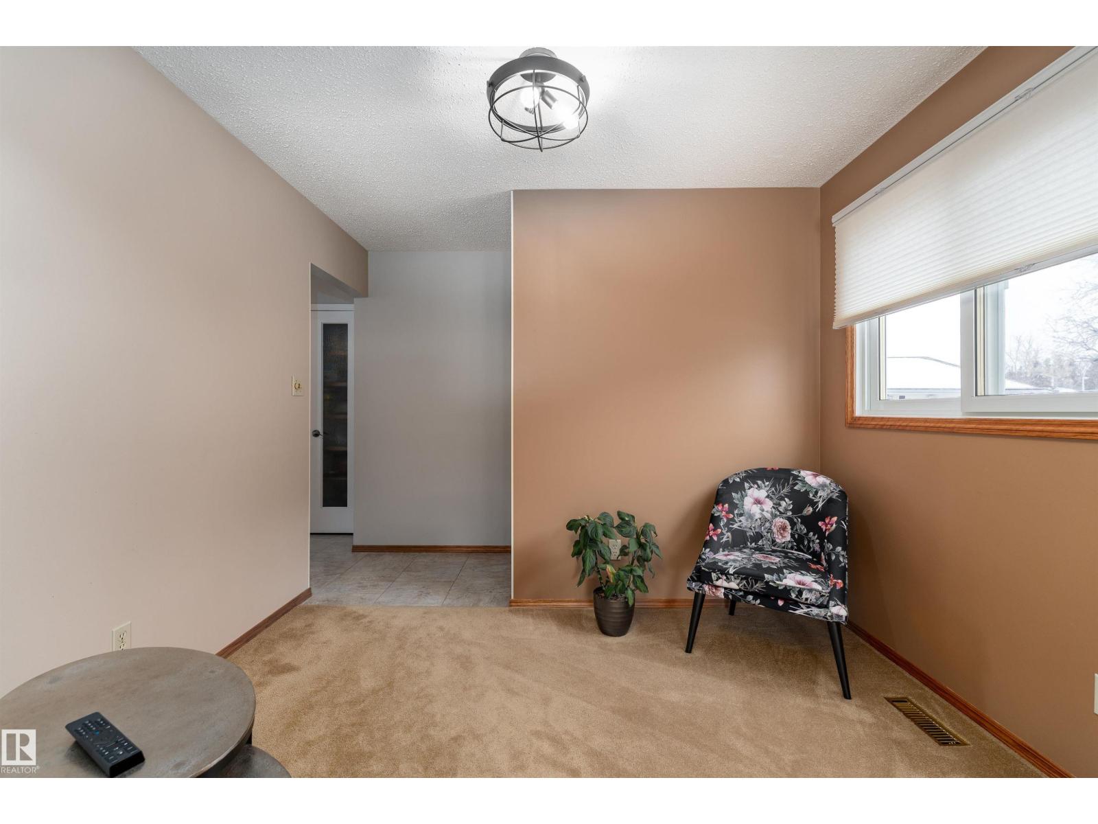 8326 98 AV, Fort Saskatchewan