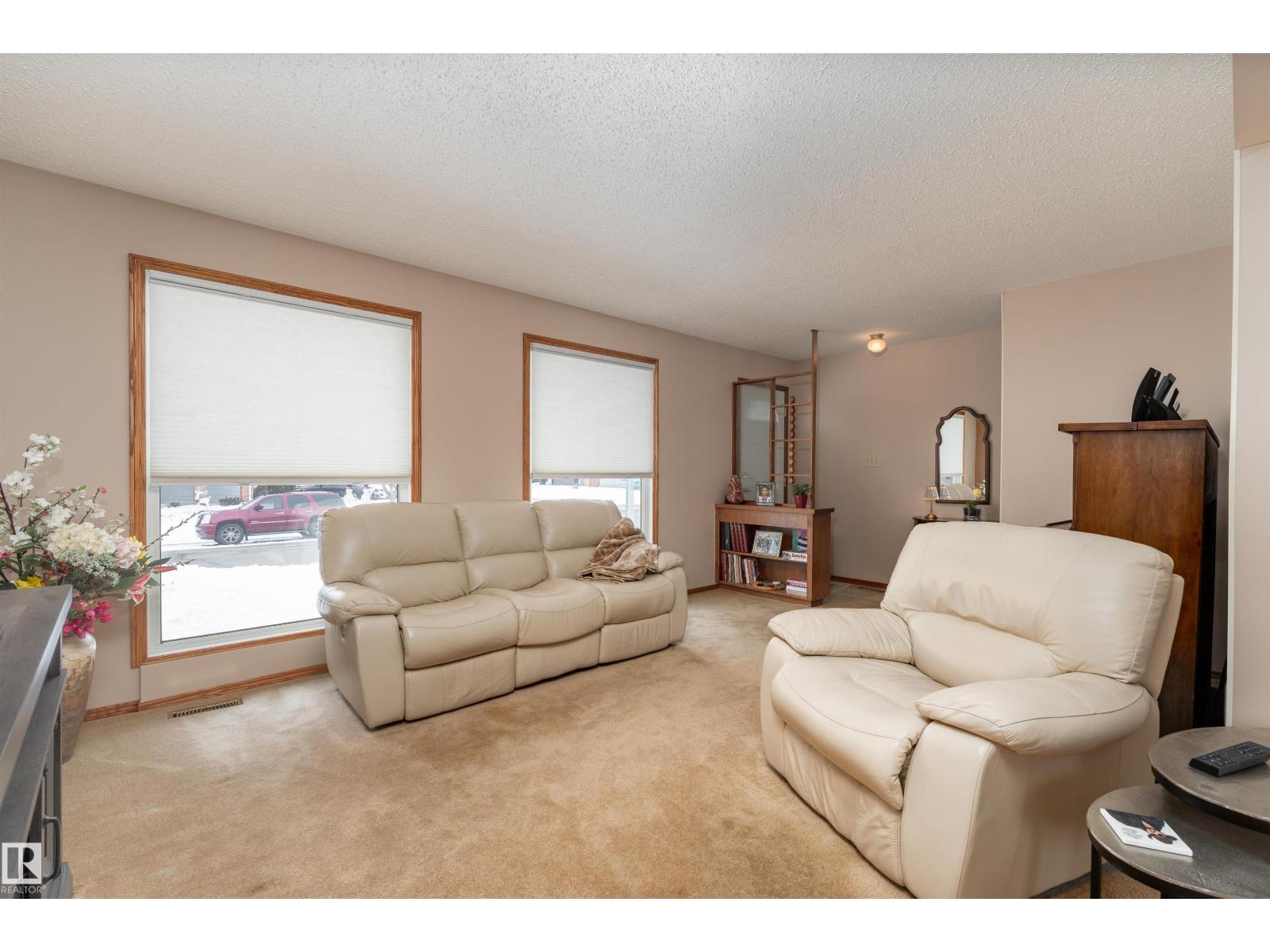 8326 98 AV, Fort Saskatchewan
