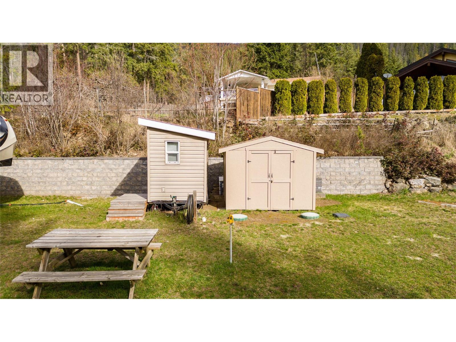  5404 Sunnybrae Canoe Point Road, Tappen