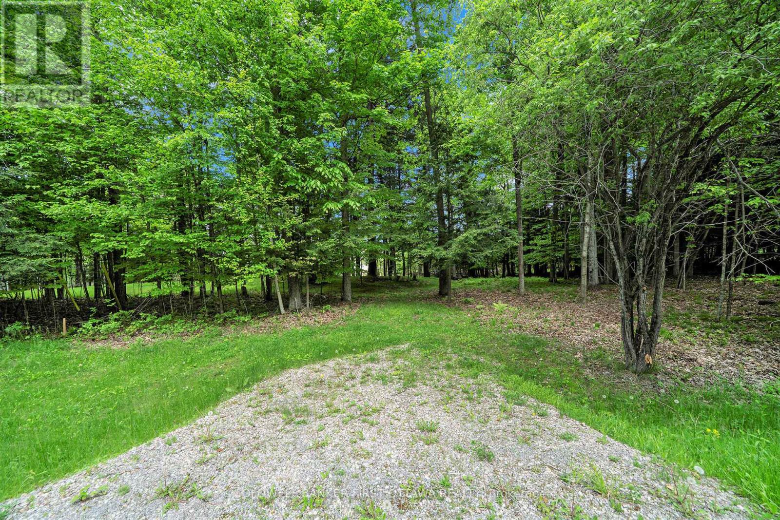 00 POOLE DRIVE — photo 6