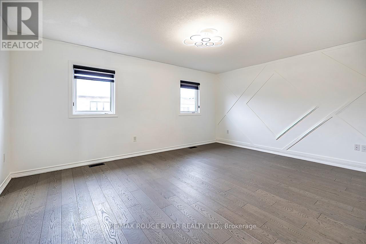 10 MOSES CRESCENT - 20