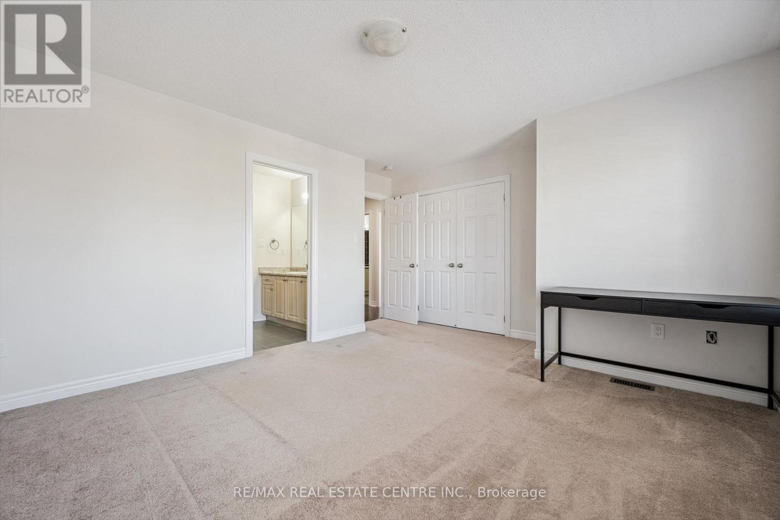 37 ZANETTA CRESCENT - 22