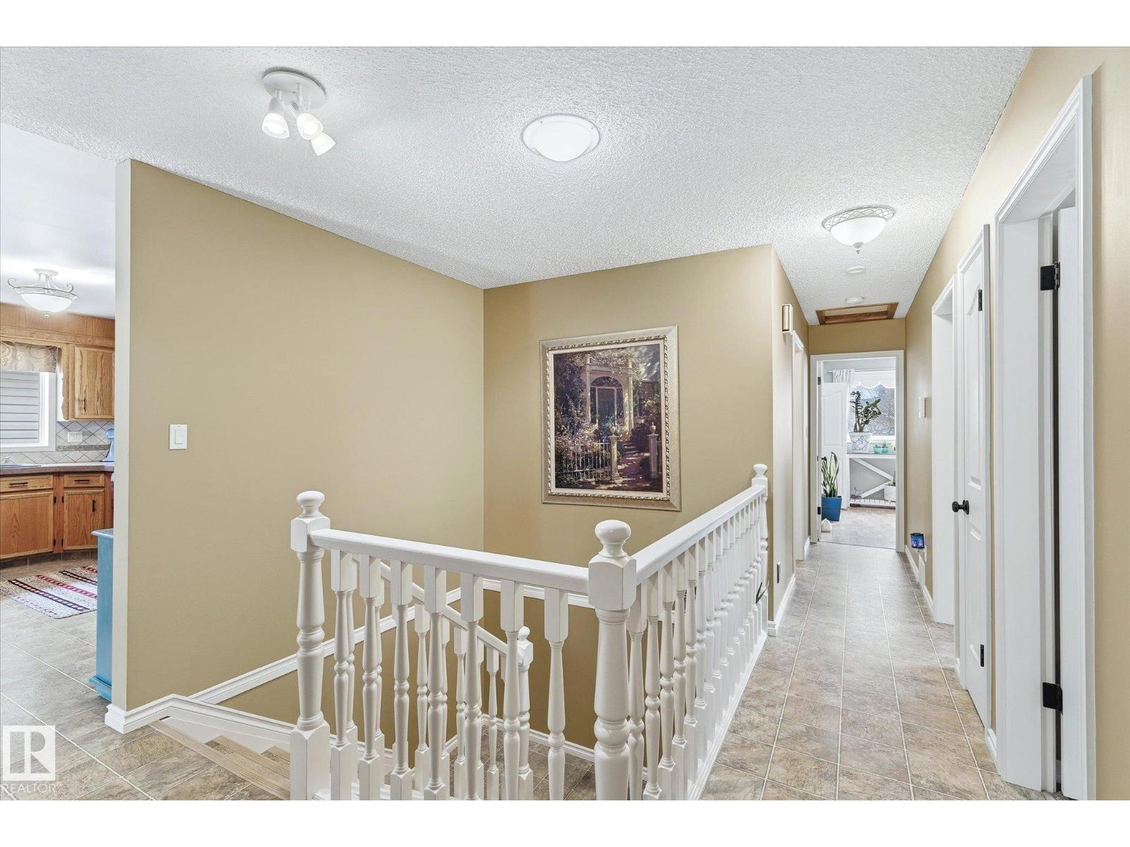 8427 152B AV NW, Edmonton