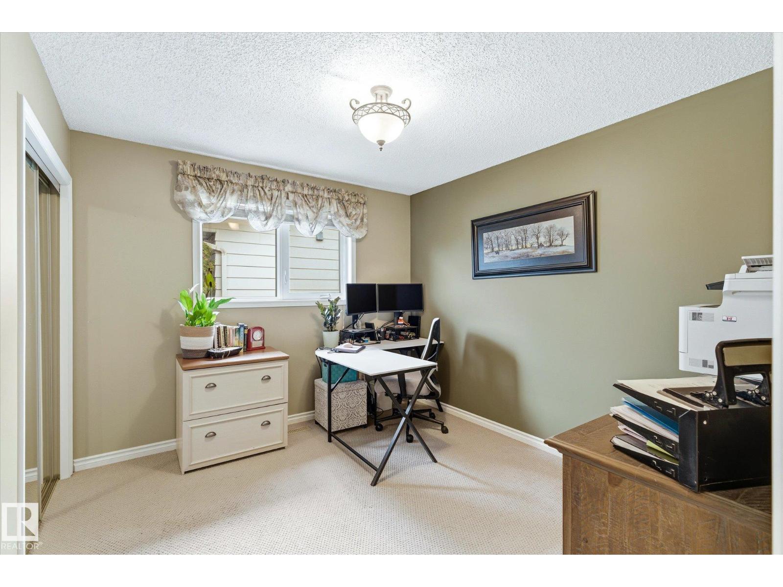 8427 152B AV NW, Edmonton