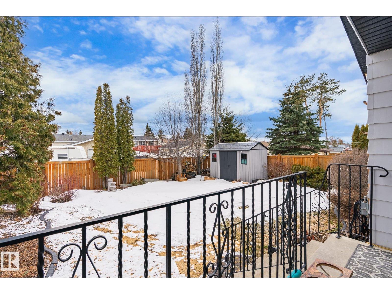 8427 152B AV NW, Edmonton