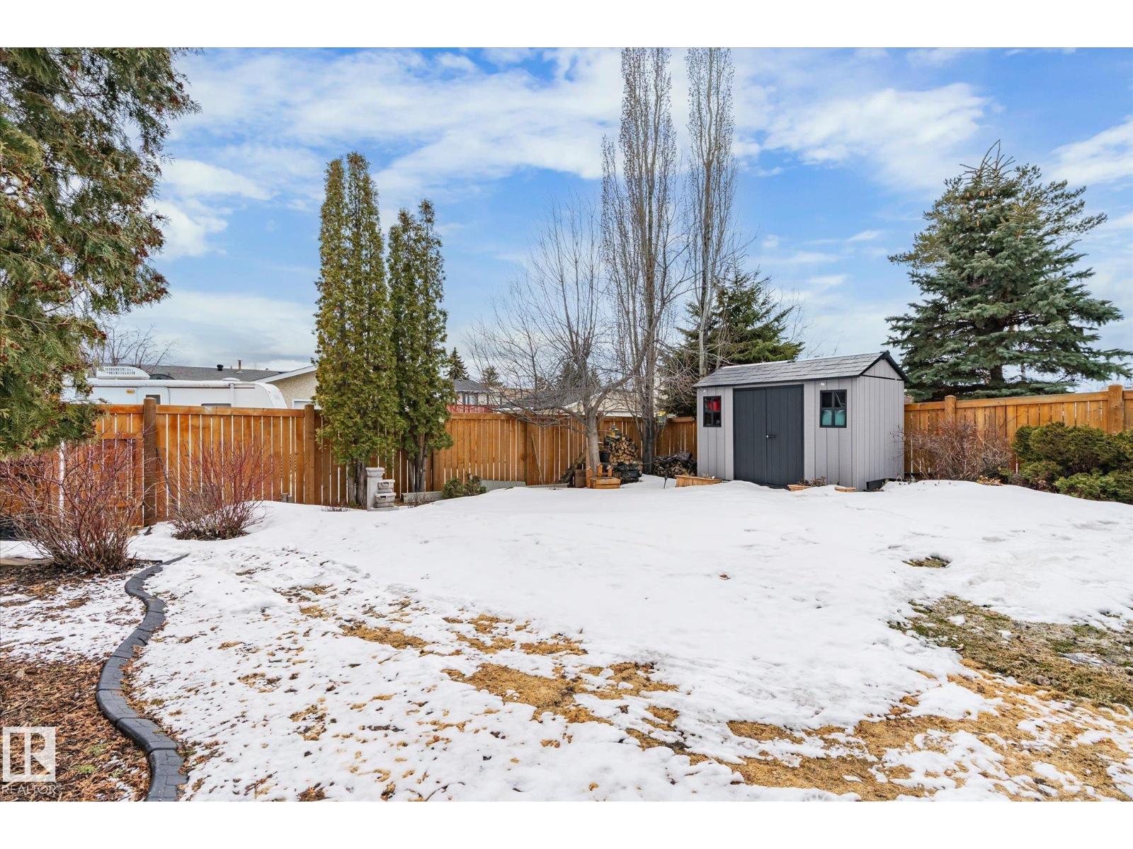 8427 152B AV NW, Edmonton