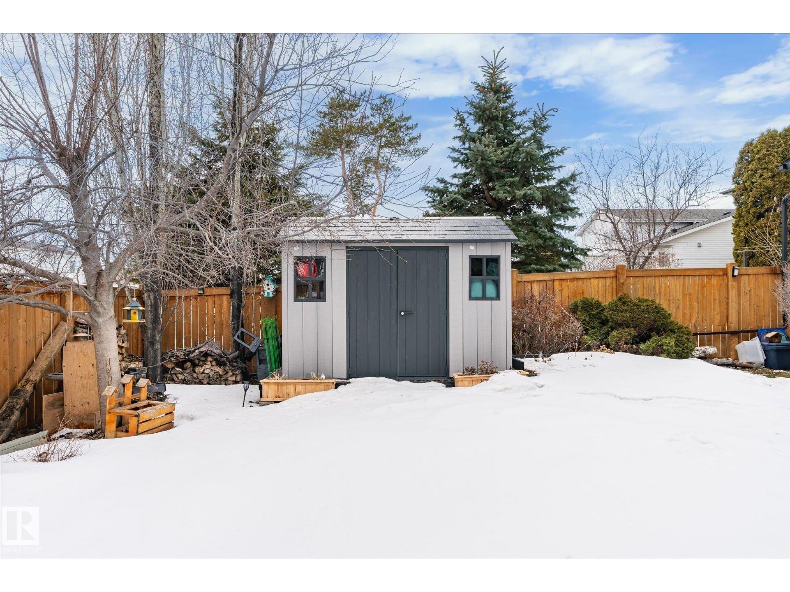 8427 152B AV NW, Edmonton