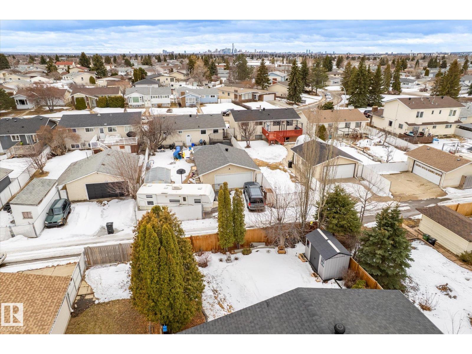 8427 152B AV NW, Edmonton