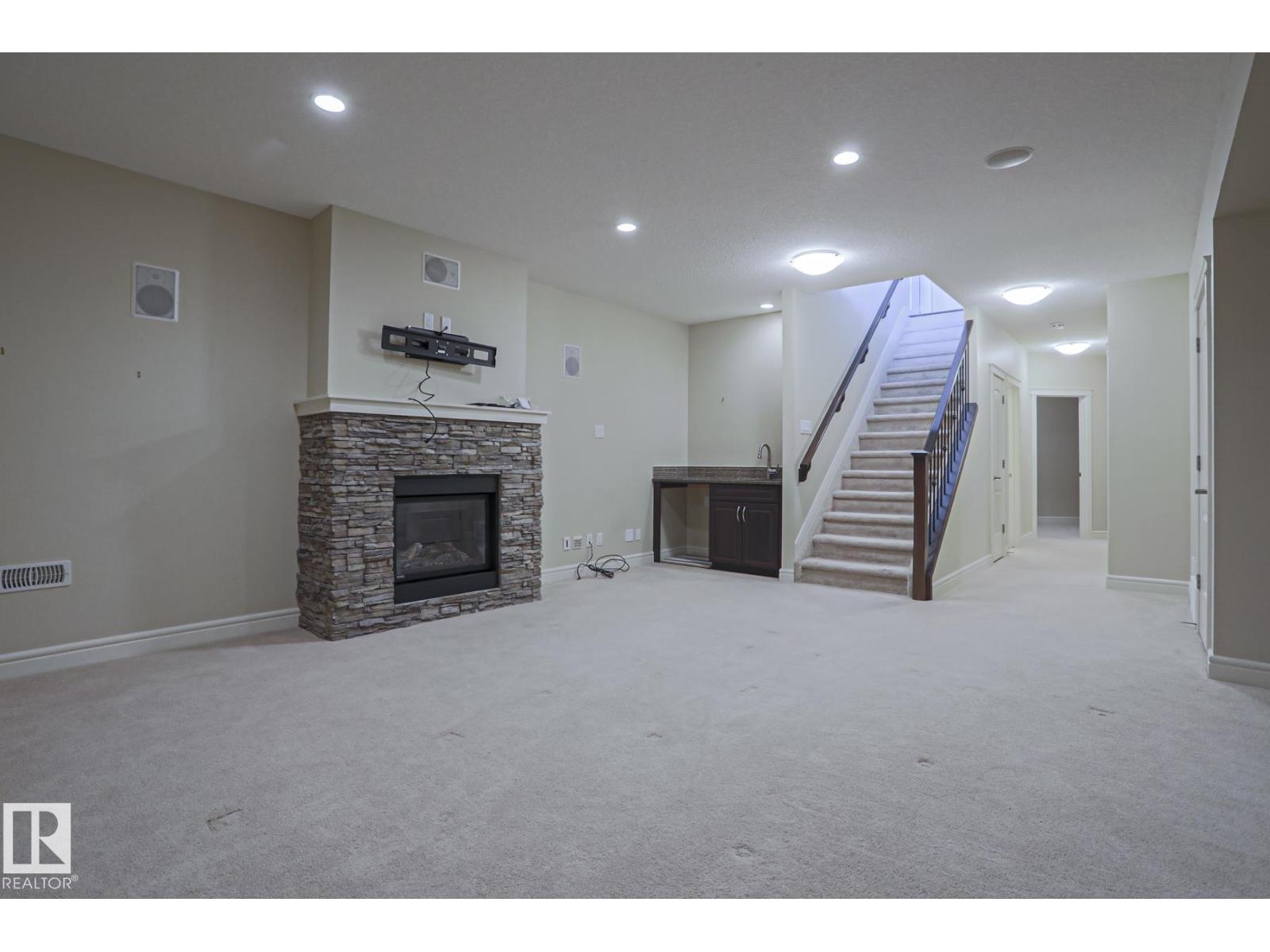 2315 ASHCRAFT CAPE CA SW, Edmonton