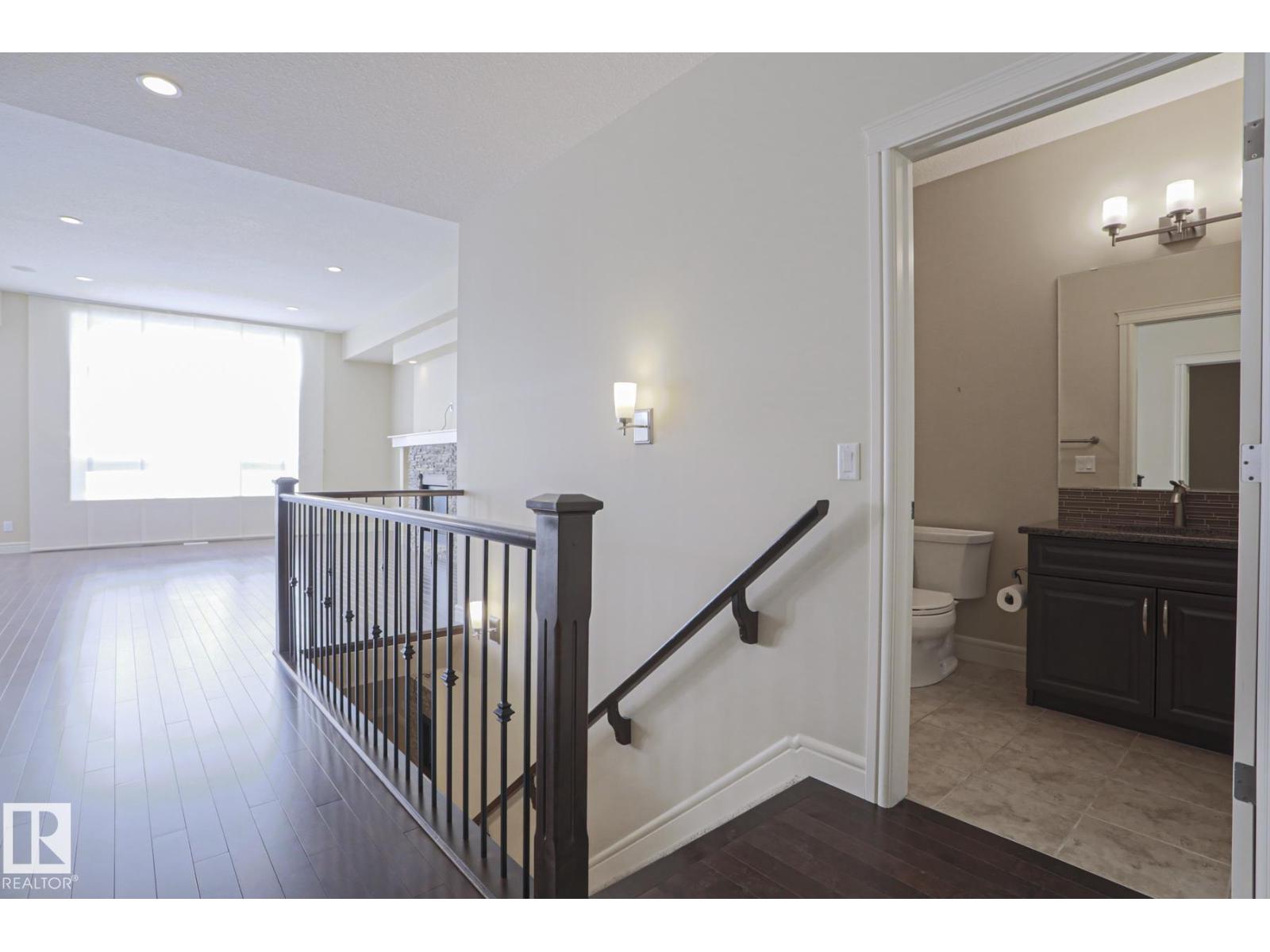 2315 ASHCRAFT CAPE CA SW, Edmonton