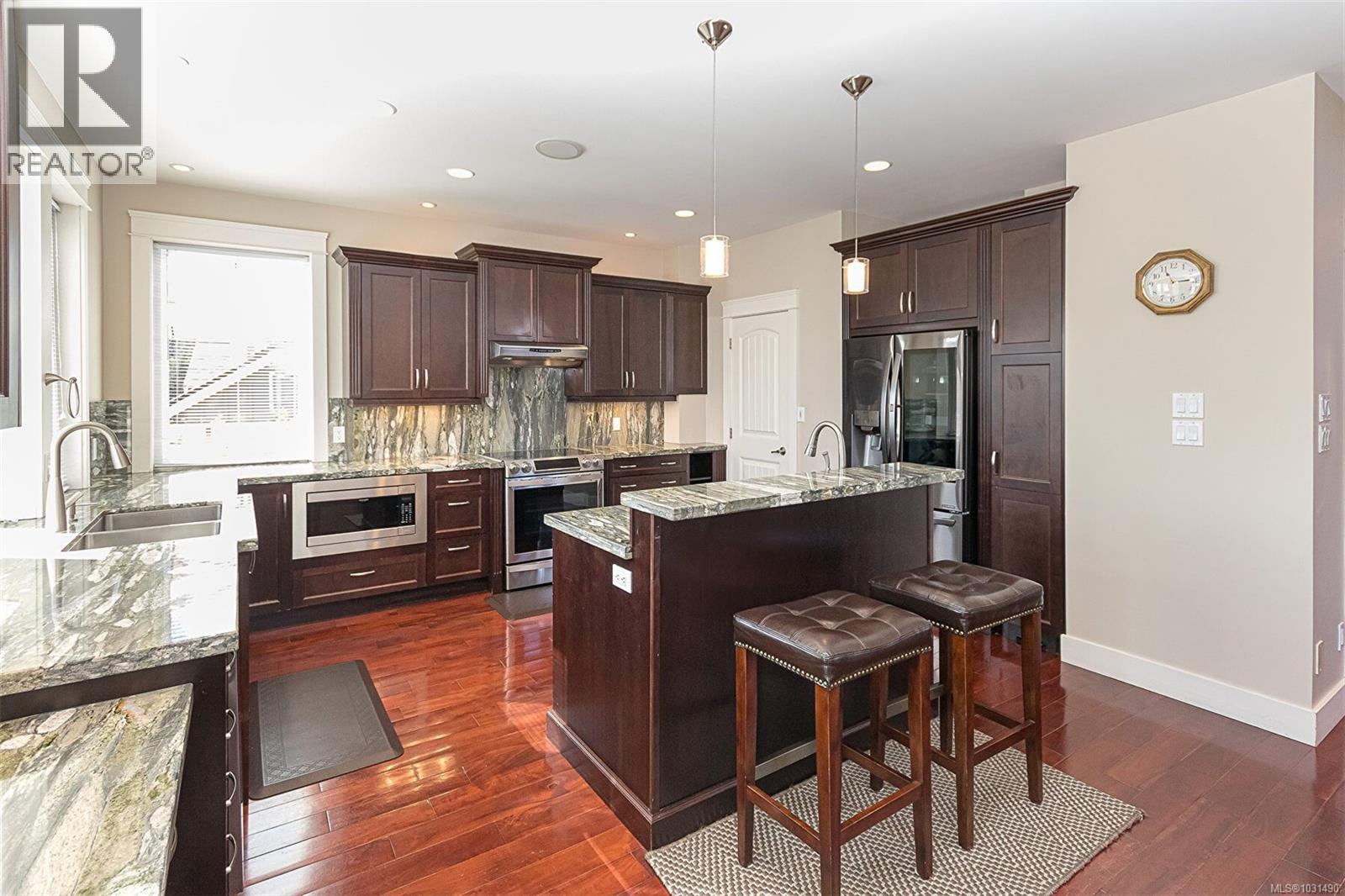 1143 Natures Gate, Langford