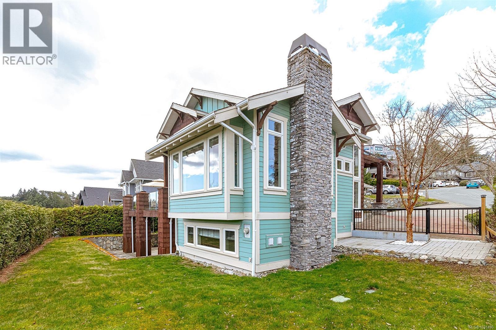 1143 Natures Gate, Langford