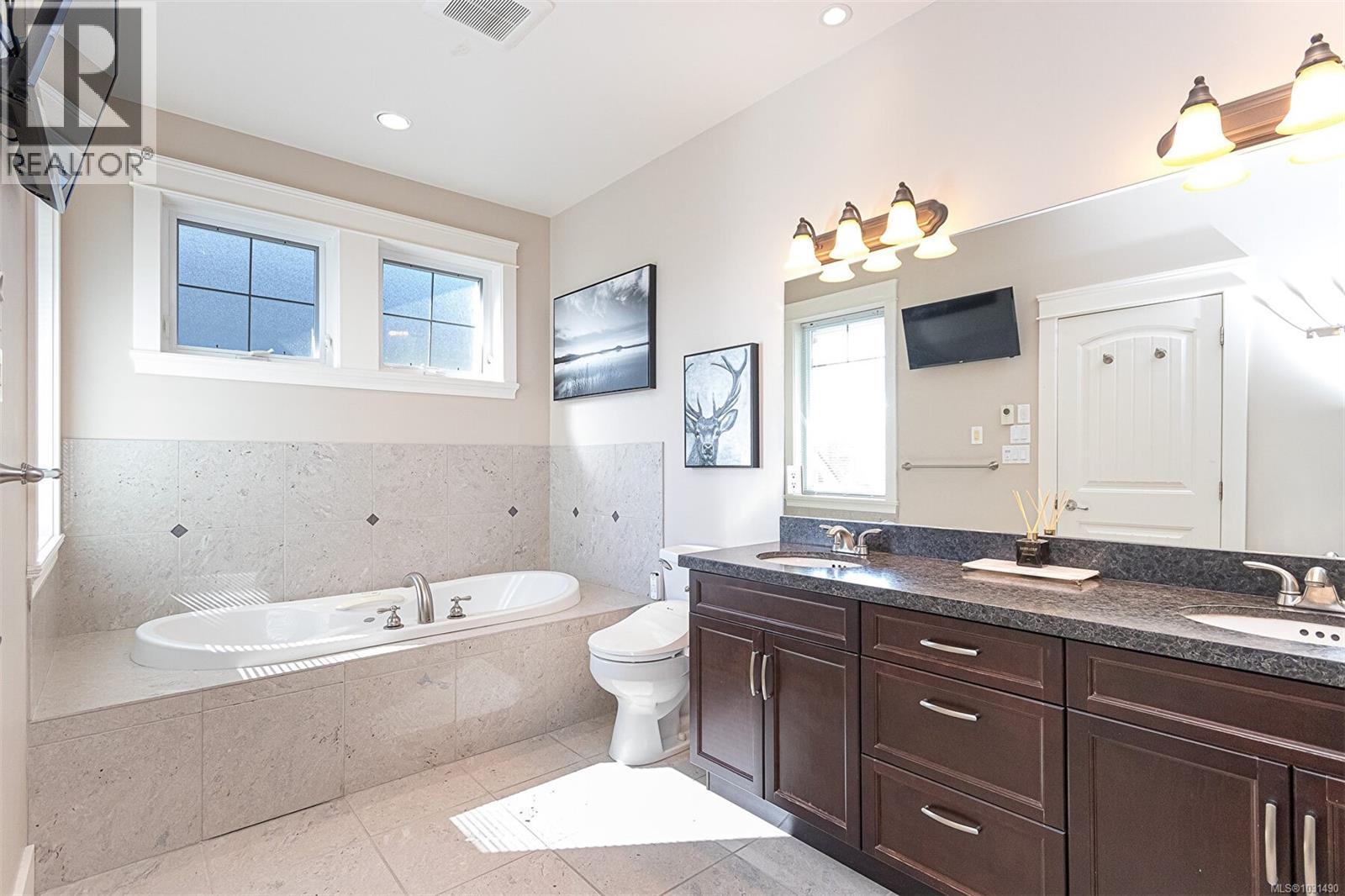 1143 Natures Gate, Langford