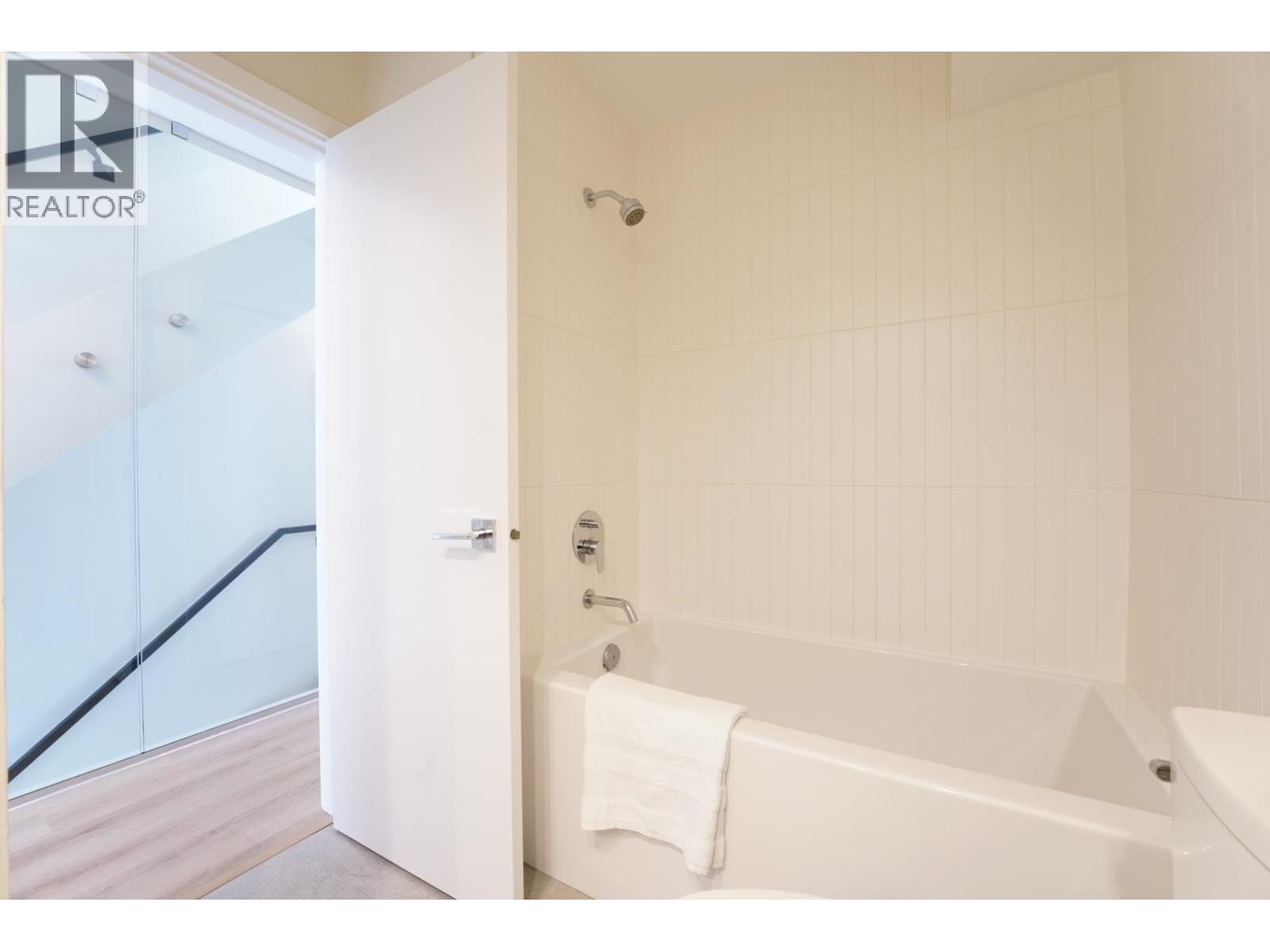 331 GARDEN DRIVE, Vancouver