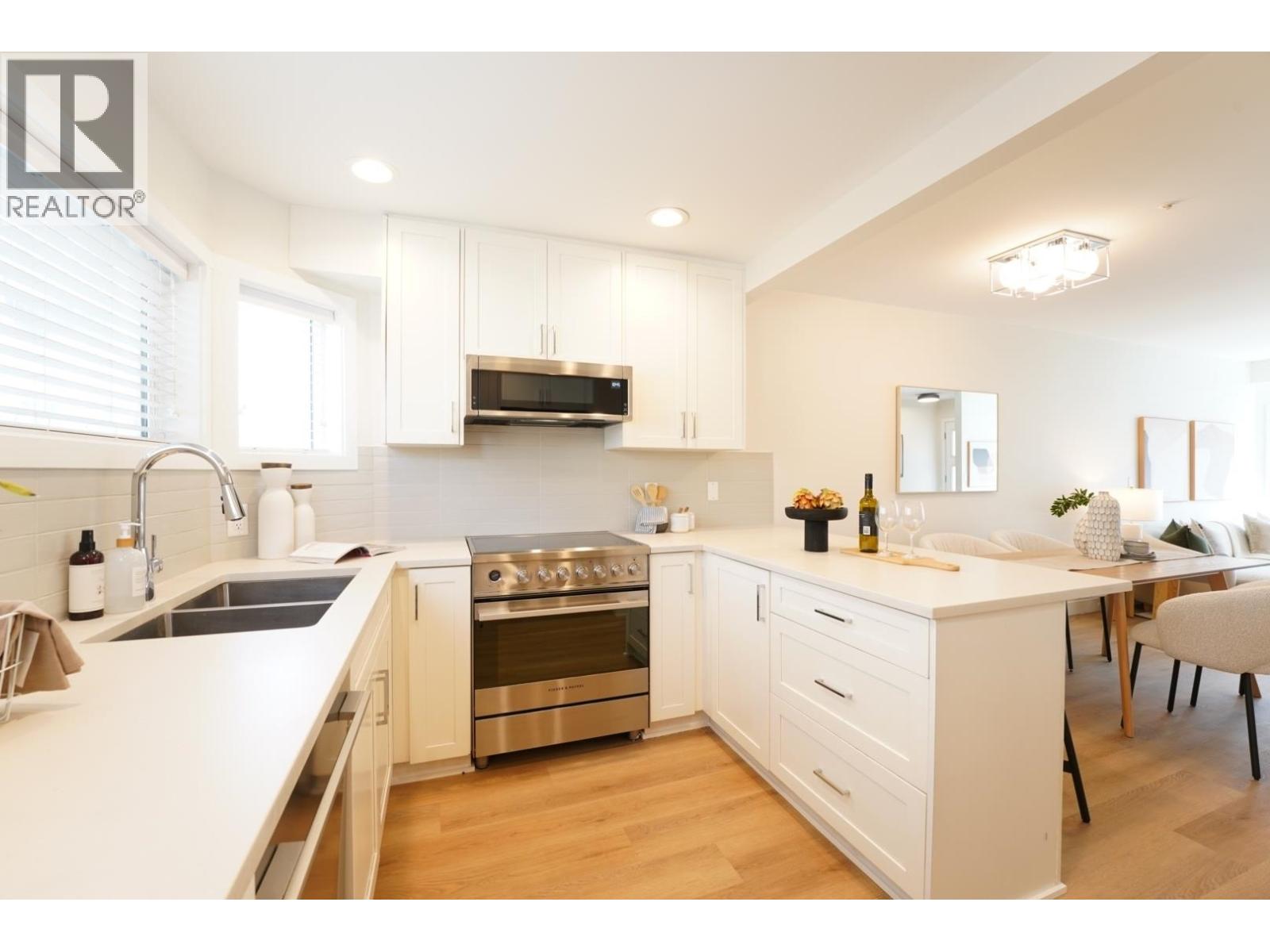 331 GARDEN DRIVE, Vancouver