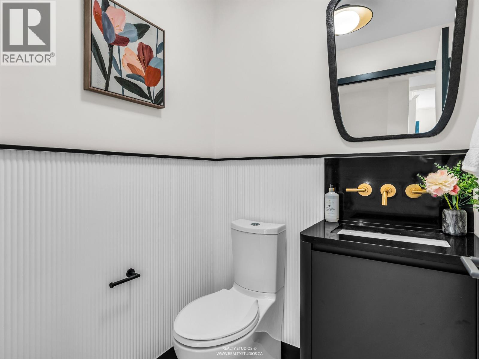 3 4088 MAPLE CRESCENT, Vancouver