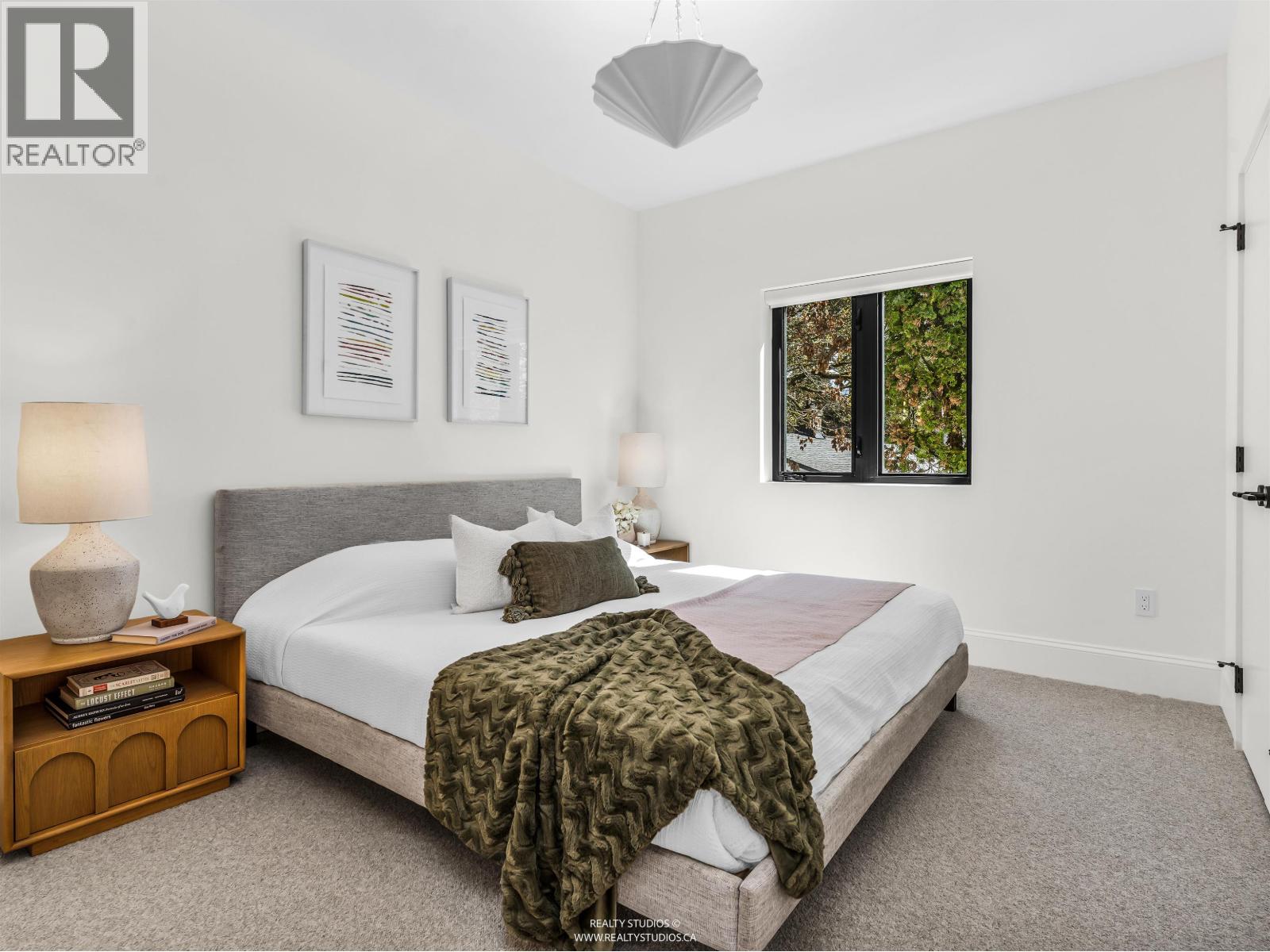 3 4088 MAPLE CRESCENT, Vancouver