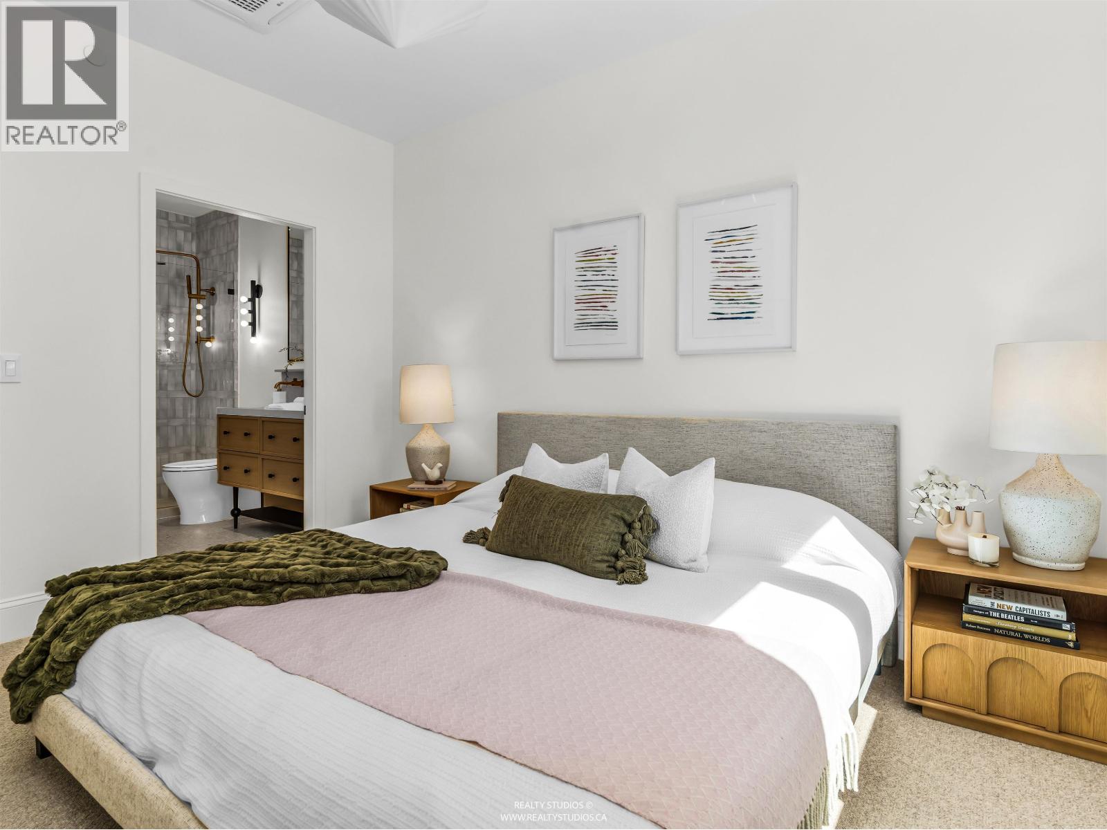 3 4088 MAPLE CRESCENT, Vancouver