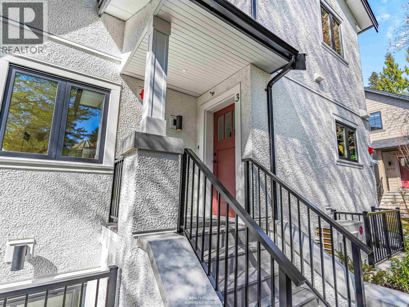 3 4088 MAPLE CRESCENT, Vancouver