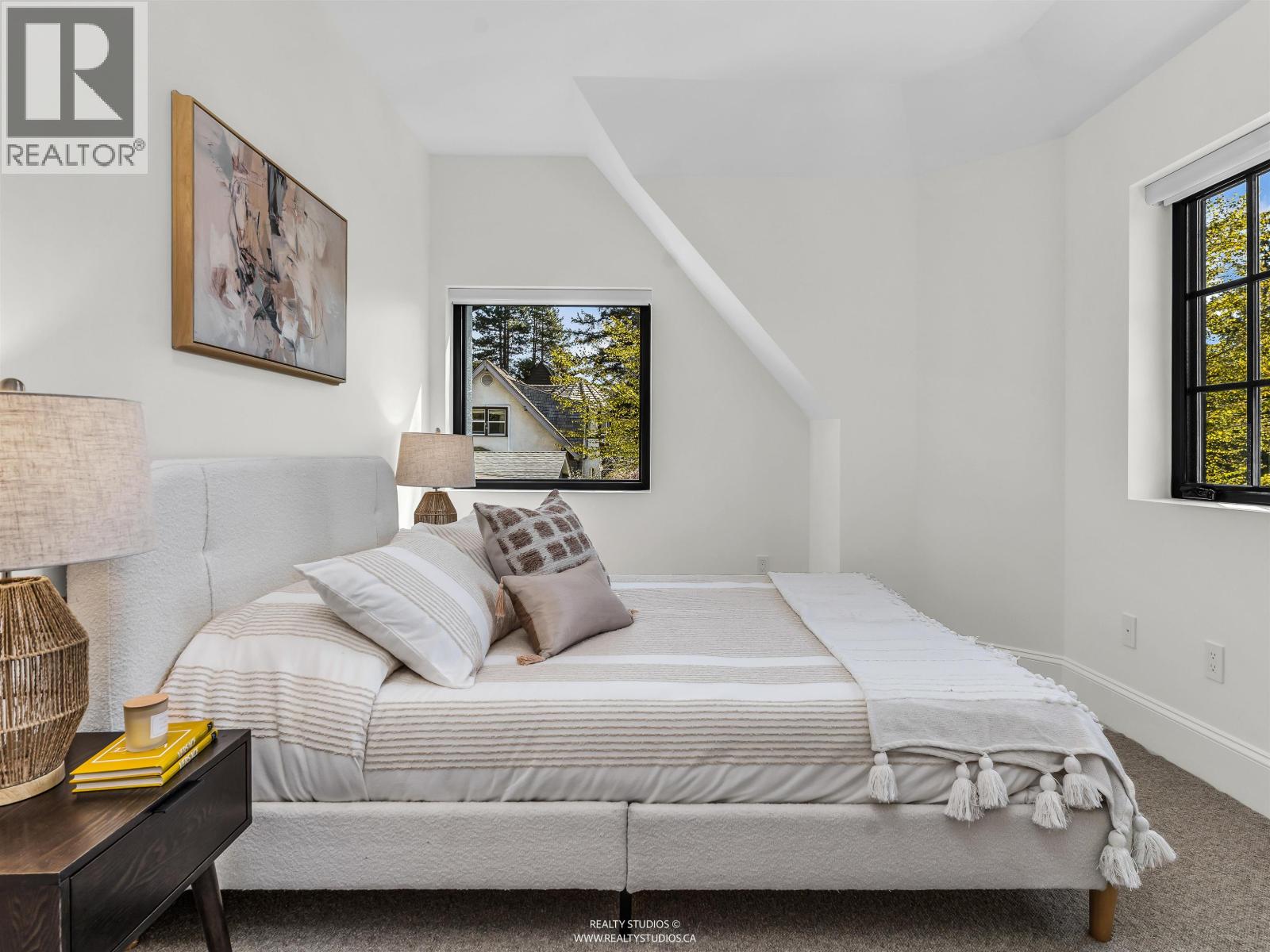 3 4088 MAPLE CRESCENT, Vancouver