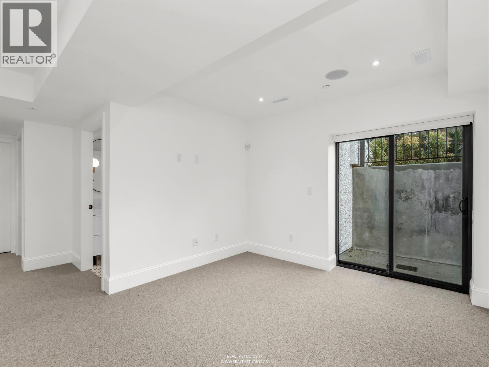 3 4088 MAPLE CRESCENT, Vancouver