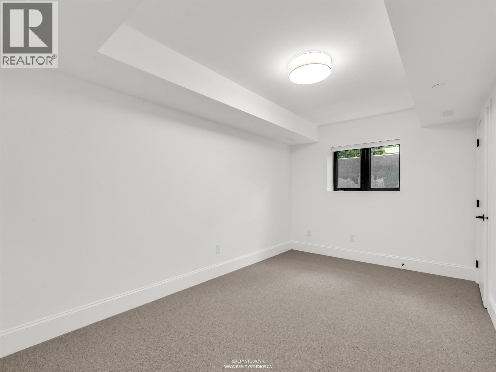 3 4088 MAPLE CRESCENT, Vancouver