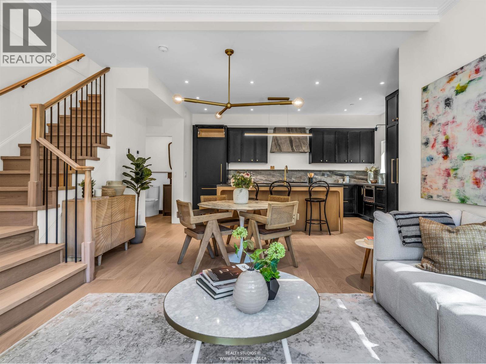 3 4088 MAPLE CRESCENT, Vancouver