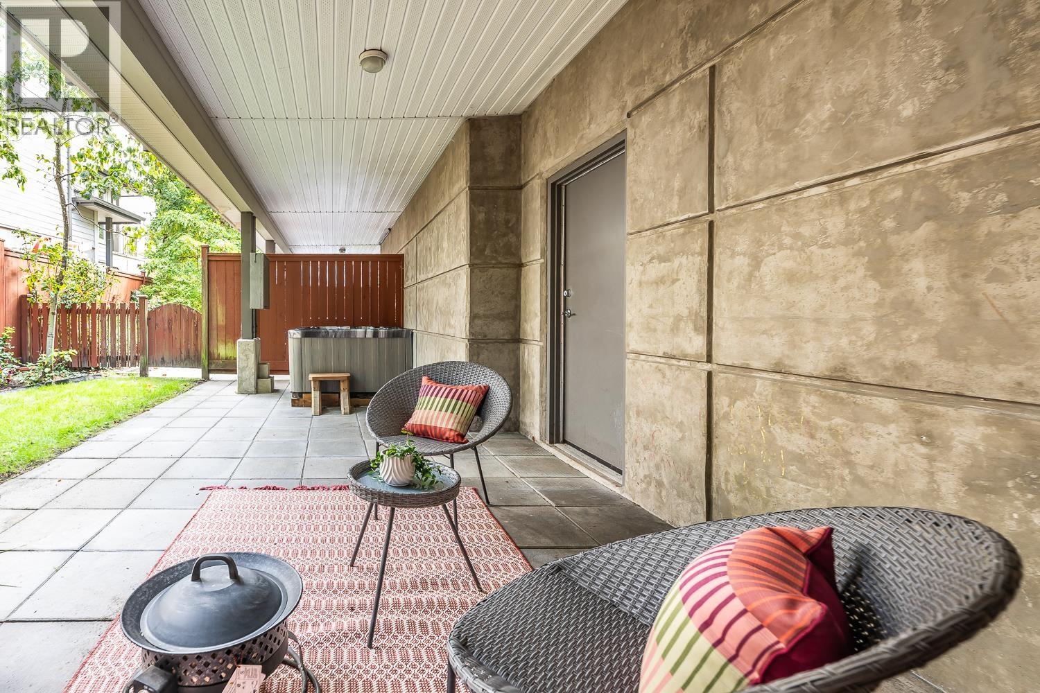 35 40632 GOVERNMENT ROAD, Squamish