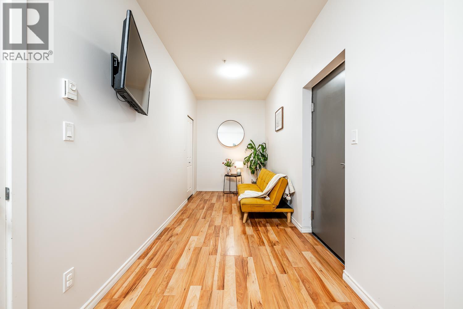 35 40632 GOVERNMENT ROAD, Squamish