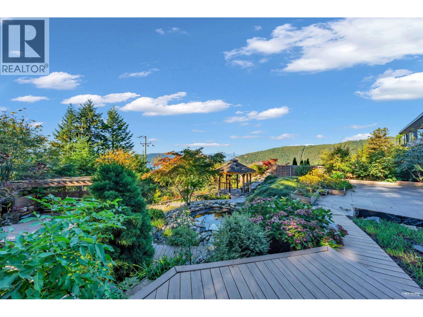 4673 WOODBURN ROAD, West Vancouver
