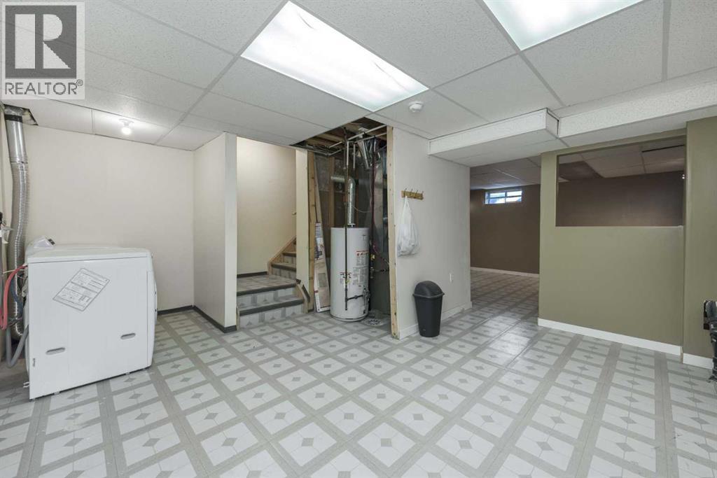 
          111 Tarawood Lane Northeast
            <br/>
            <span>Calgary</span>
            , 
            <span>AB</span>
             <span>T3J5B9</span>
         - Photo 35