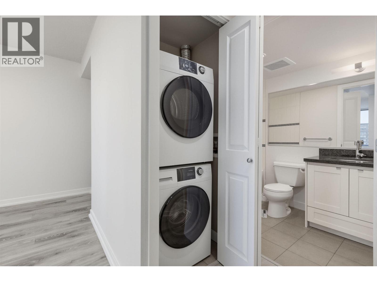 1601 9180 HEMLOCK DRIVE, Richmond