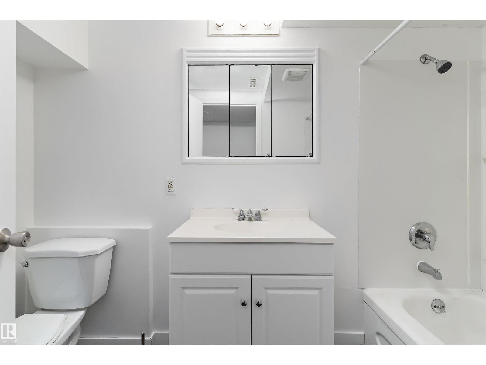 6103-6105 97A AV NW, Edmonton