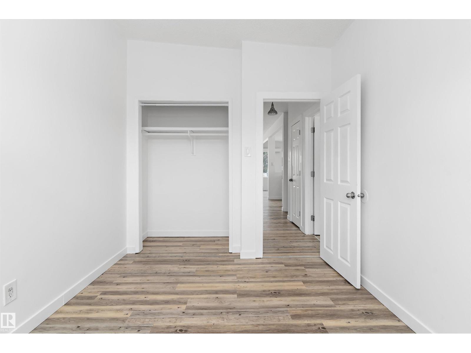 6103-6105 97A AV NW, Edmonton