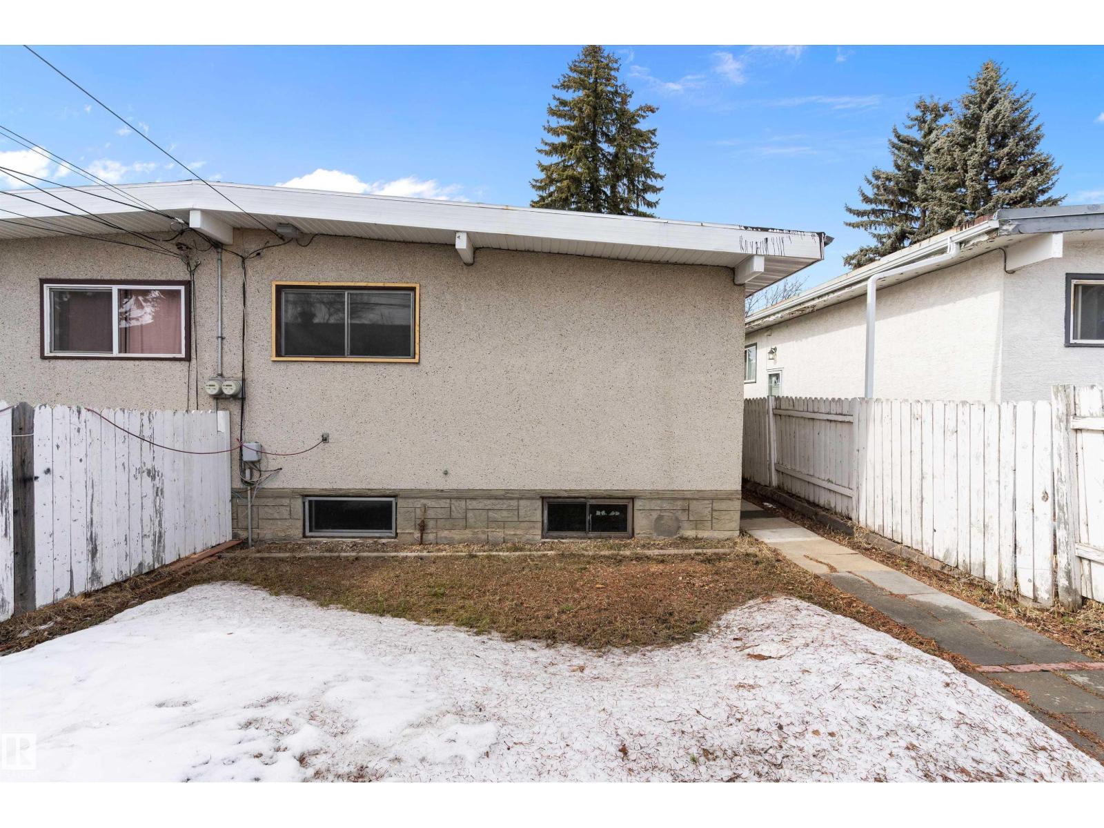 6103-6105 97A AV NW, Edmonton