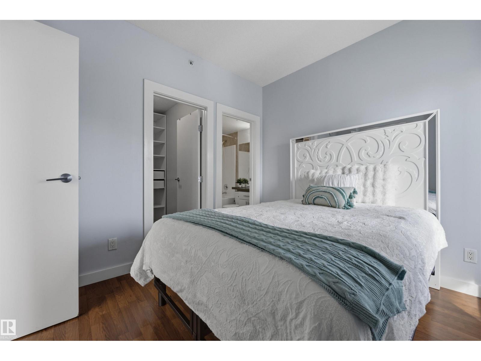 #1403 10136 104 ST NW, Edmonton