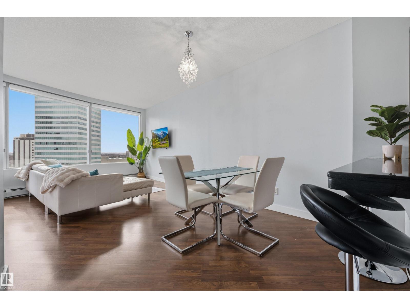 #1403 10136 104 ST NW, Edmonton