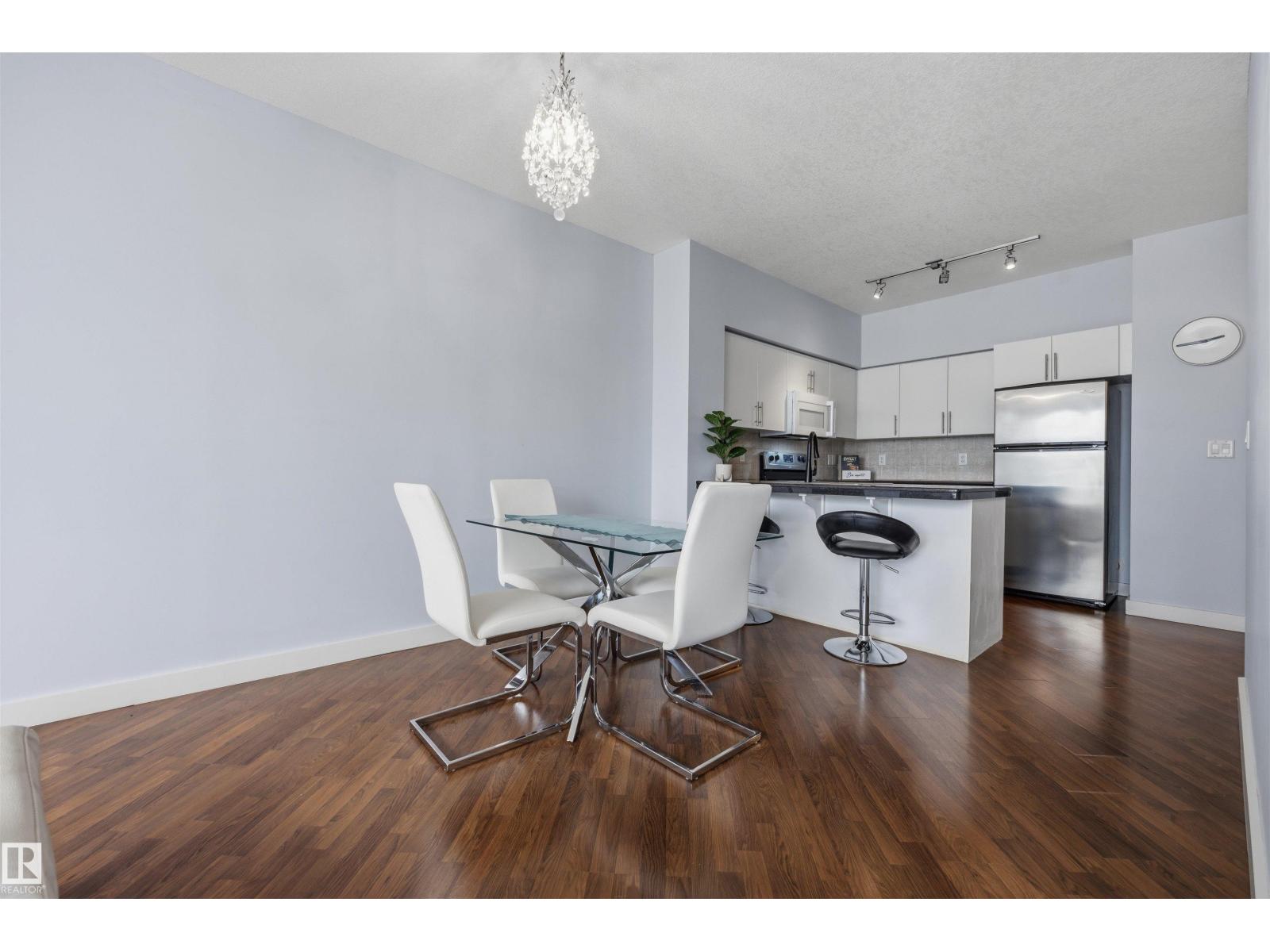 #1403 10136 104 ST NW, Edmonton