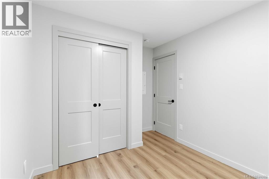 #1 1789 Emerson St - 11