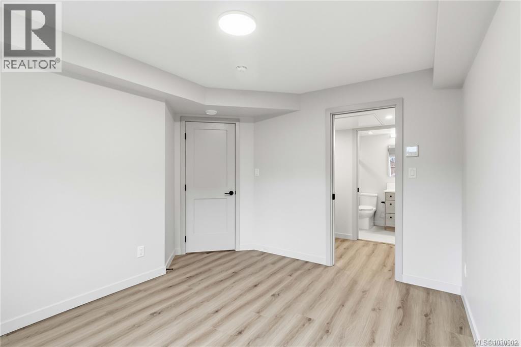 #1 1789 EMERSON ST - 13